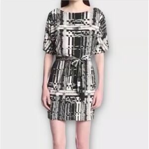 Trina Turk Dress Black White Geometric Dolman Kimono Blouson‎ Stretch Short 6 S